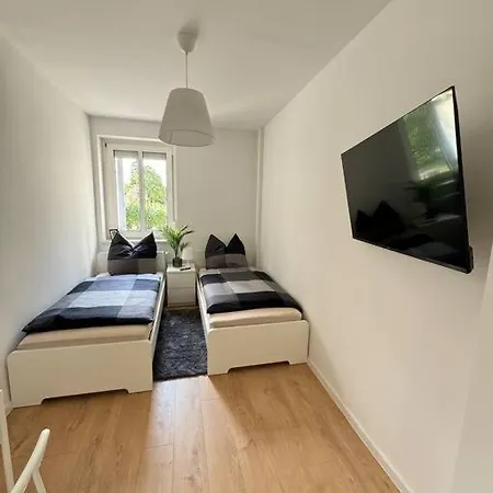 Modernes City-apartment Am See *